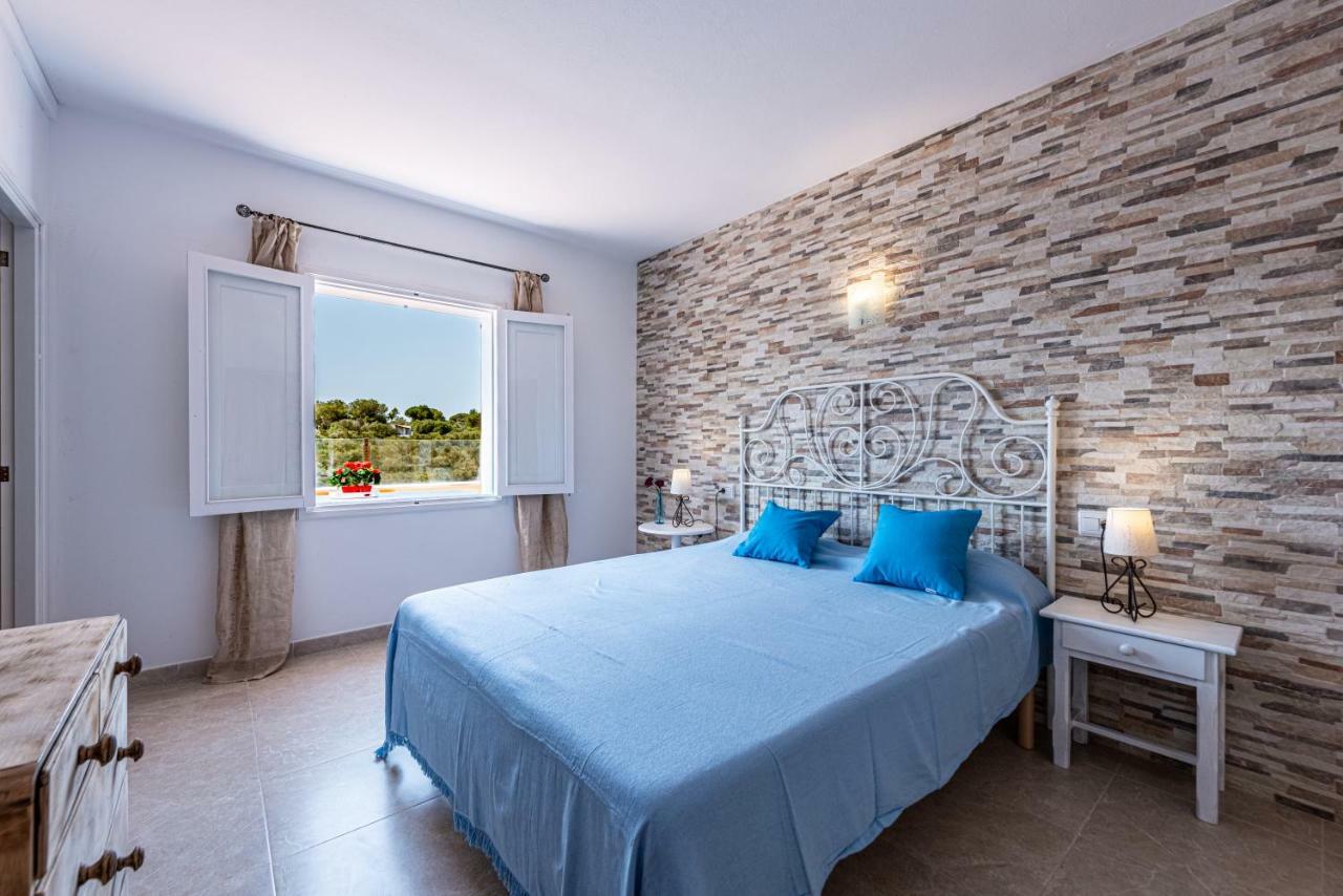 Castell Des Paradis Porto Petro  Luaran gambar